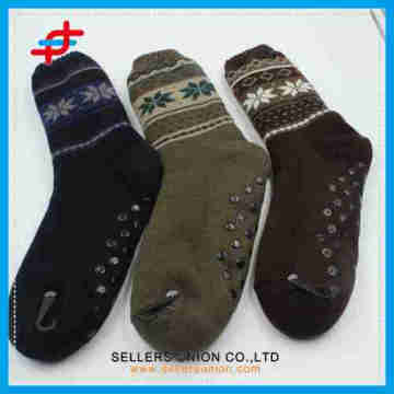 new design anti-slip warm long men knitted home winter socks for wholesales